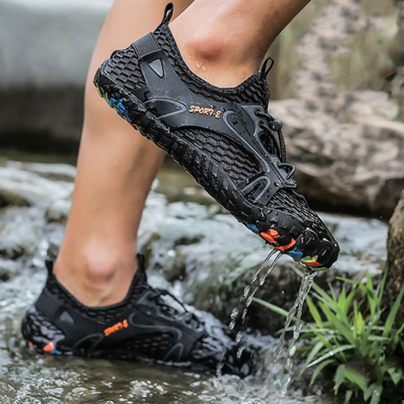 colecția Aquamove 1829 Aquashoes