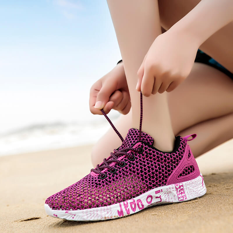 Chaussures d'eau pour femme de couleur Rose / Aquashoes