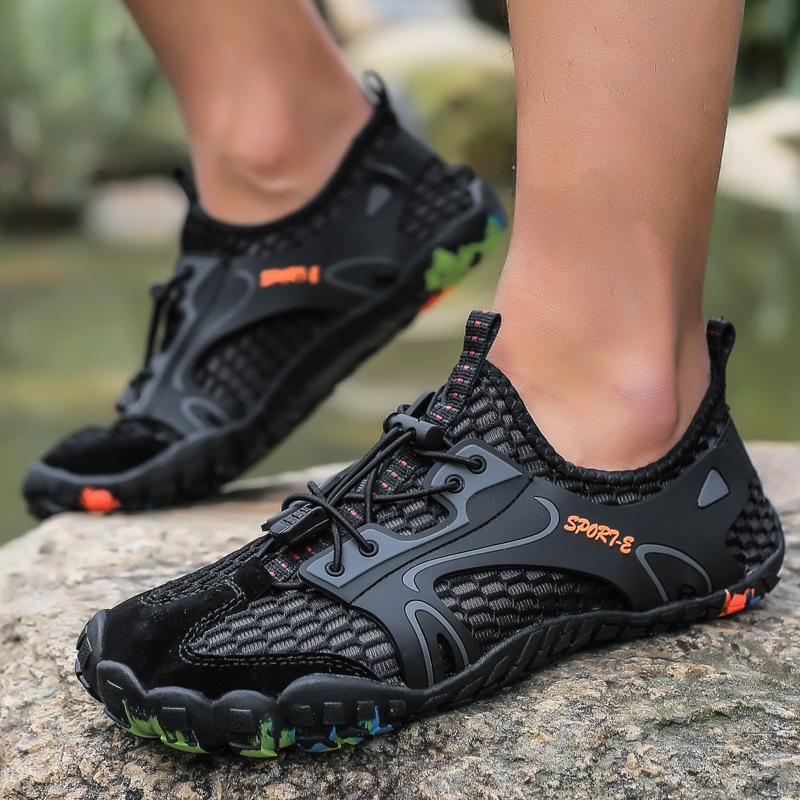 colecția Aquamove 1829 Aquashoes